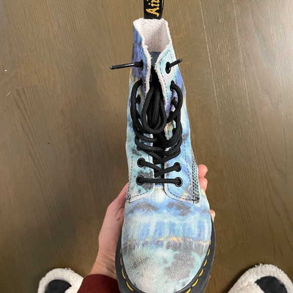 Dr Martens Kids Size 6 (big kid) - Picture 4 of 5